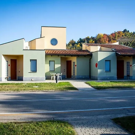 In House - Albavillage For 4 People Guest house *