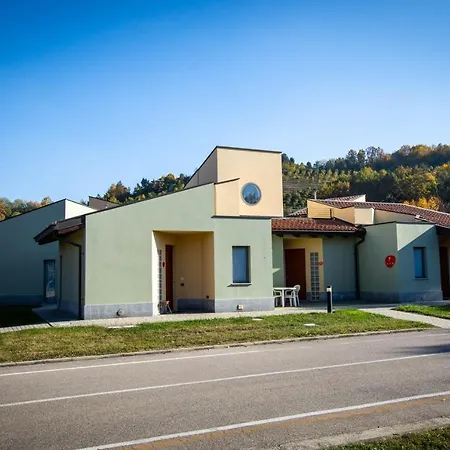 In House - Albavillage For 4 People Guest house